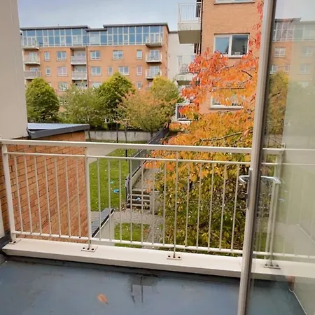 King Bed Just 8 Minutes To Airport *