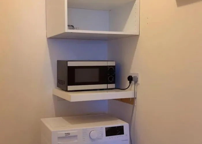 Lejlighed King Bed Just 8 Minutes To Airport