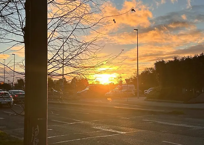 Lejlighed King Bed Just 8 Minutes To Airport